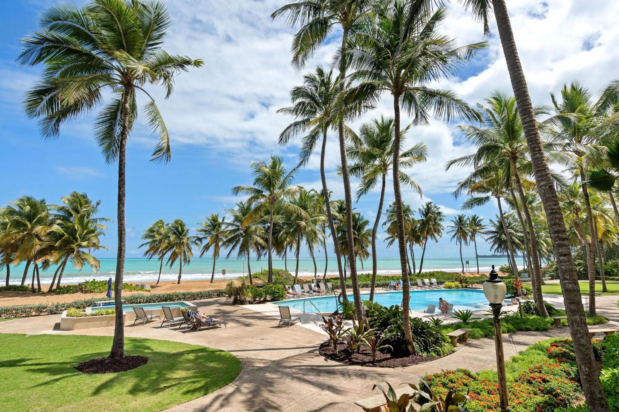 Beachfront Villa In The Rio Mar Resort Río Grande Eksteriør billede